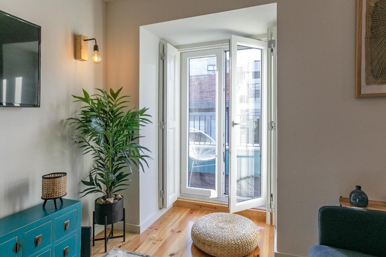 Lovelystay - Downtown With Pool, Ac And Balcony *